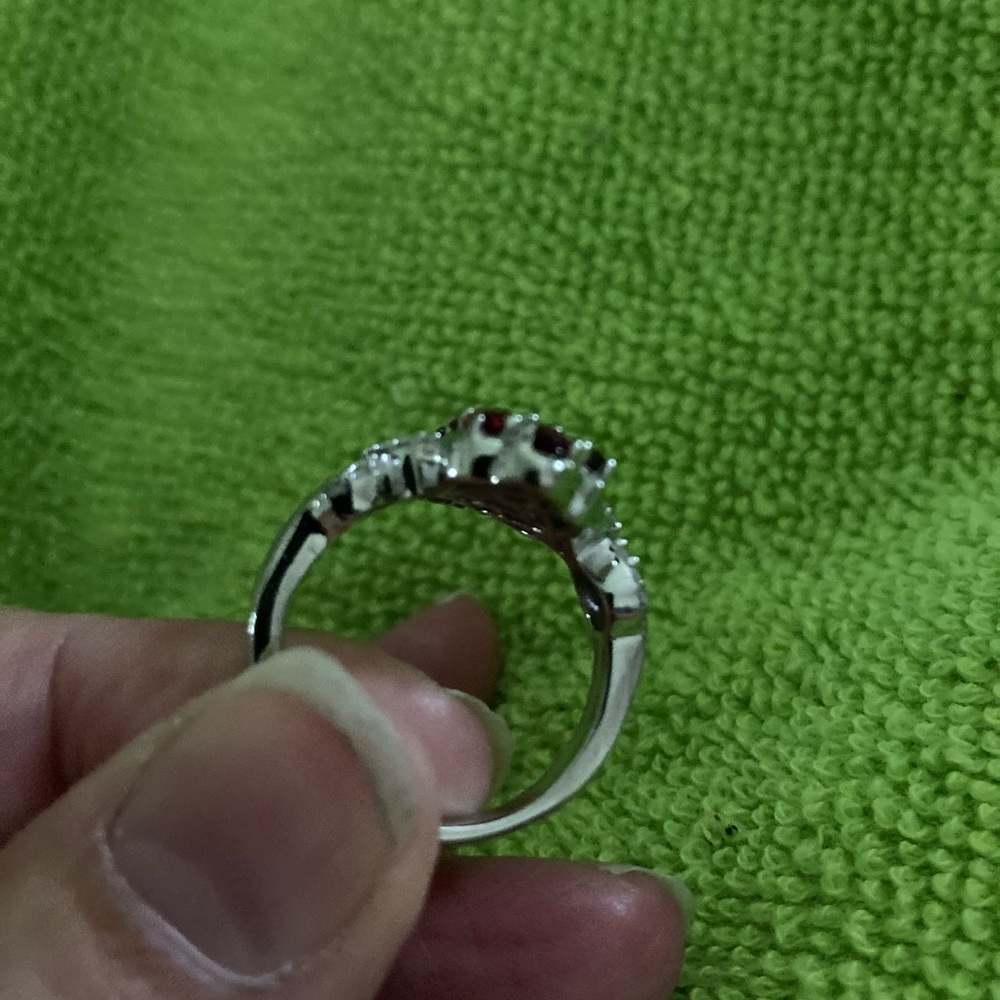 Unique , beautiful Garnet ring - Picture 3 of 4